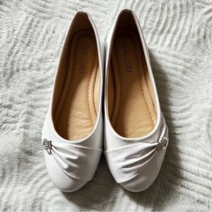 BellanBlue White Women's Slip-On Ballet Flats with Decorative Knot